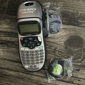 Dymo label maker ** please read description **
